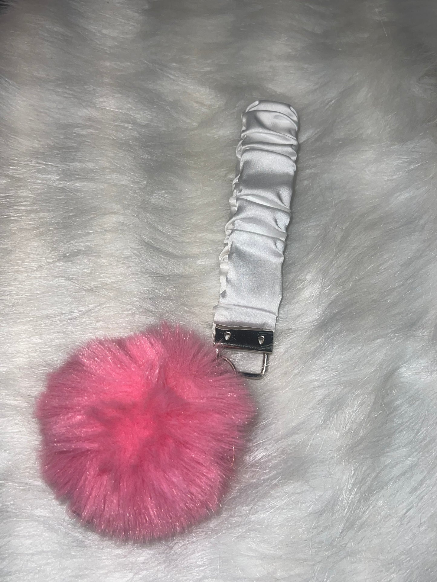 Blow Out Keychain (Pink/White)